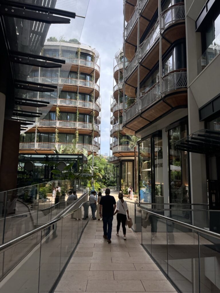 Underconsumption core: la tendencia anti-compras que redefine el lujo